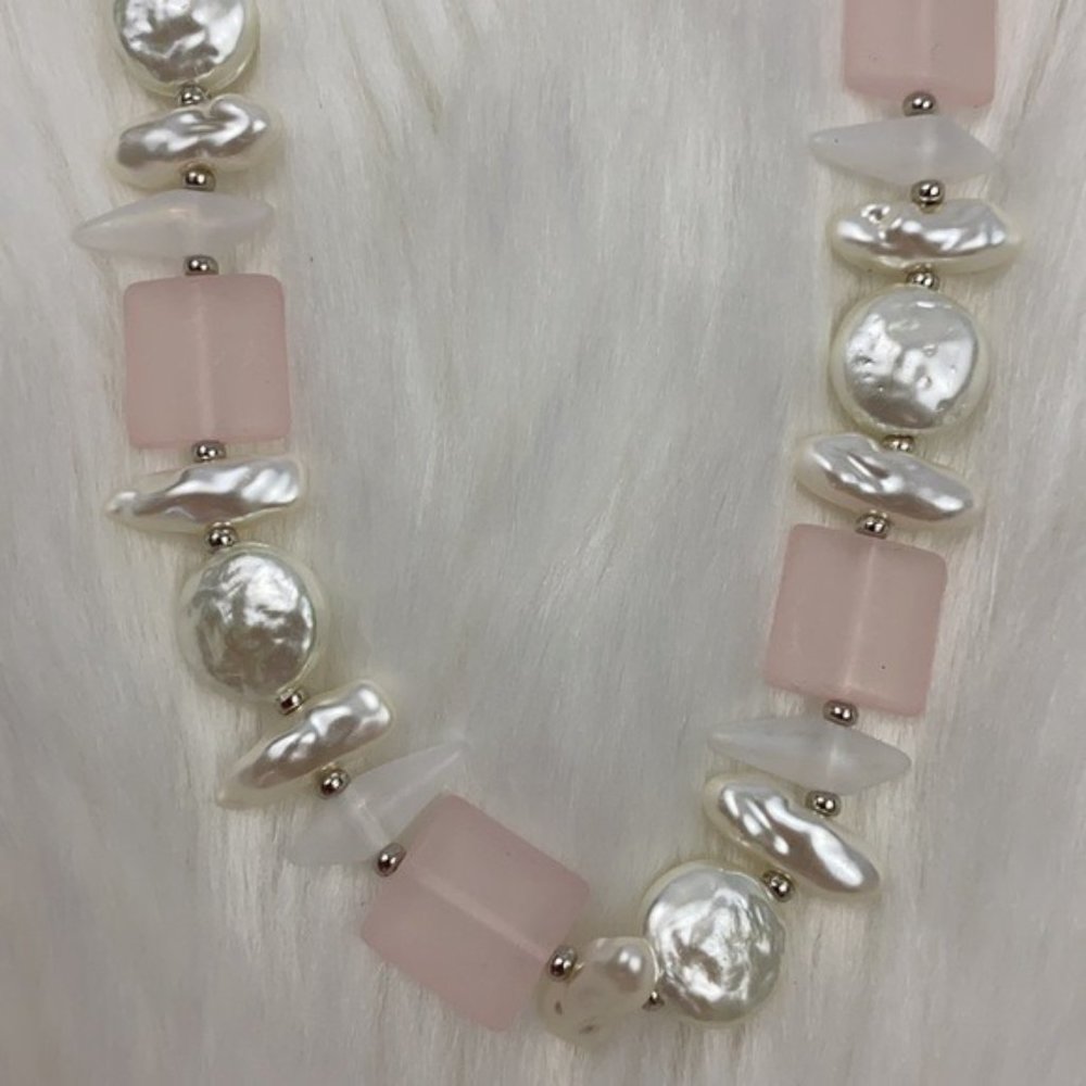 4/$20 A New Day Pink Square Bead, White Bead & White Pearlized Bead Necklace - Picture 5 of 7